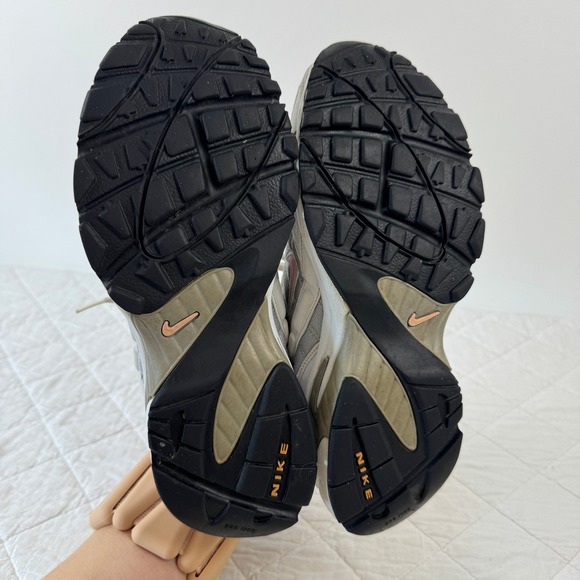 Nike Xccelerator TR Running Shoes White Silver Pink 903047-064 2006 VTG 10W - Picture 6 of 12